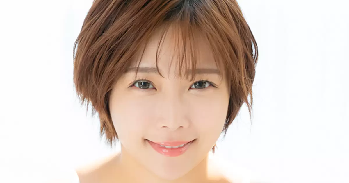 紗倉まな　クオカード　ヤングチャンピオン烈 紗倉まな、際どいセクシーグラビアで魅了！ 『ヤングチャンピオン烈